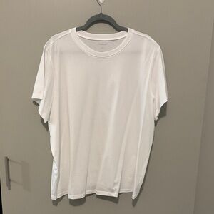 Torrid White Short Sleeve Tee